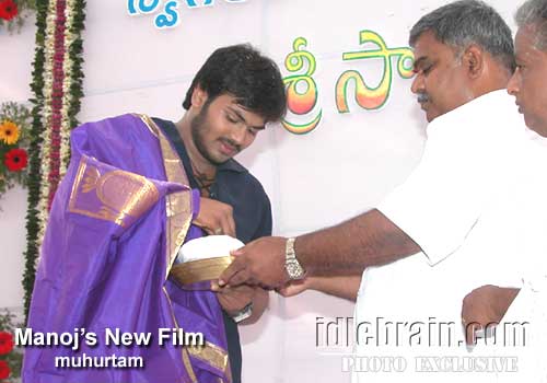 manoj debut
