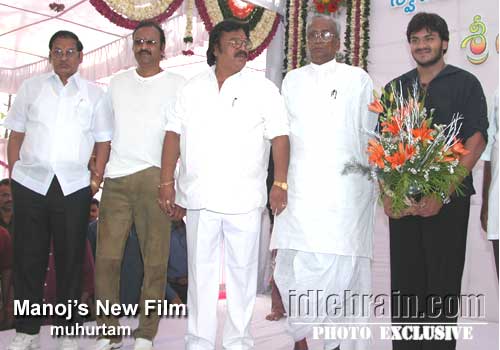 manoj debut