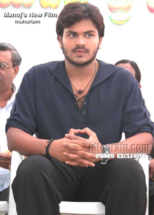 manoj debut