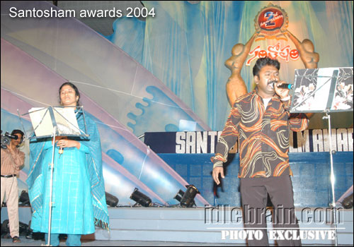 santosham film award
