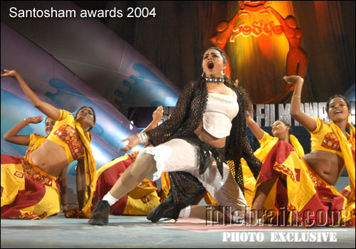 santosham film award