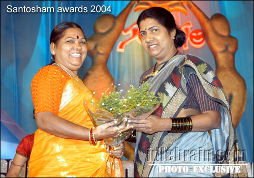santosham film award