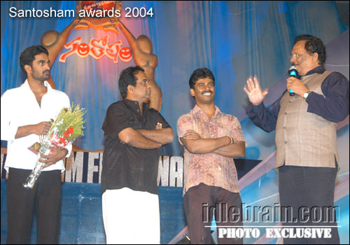 santosham film award