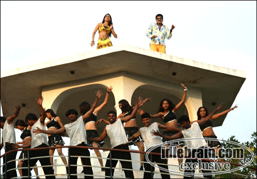 iddaru athala muddula alludu
