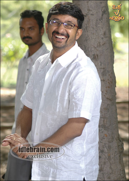 oka vichitram working stills
