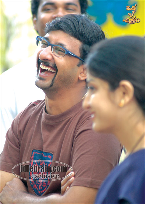 oka vichitram working stills