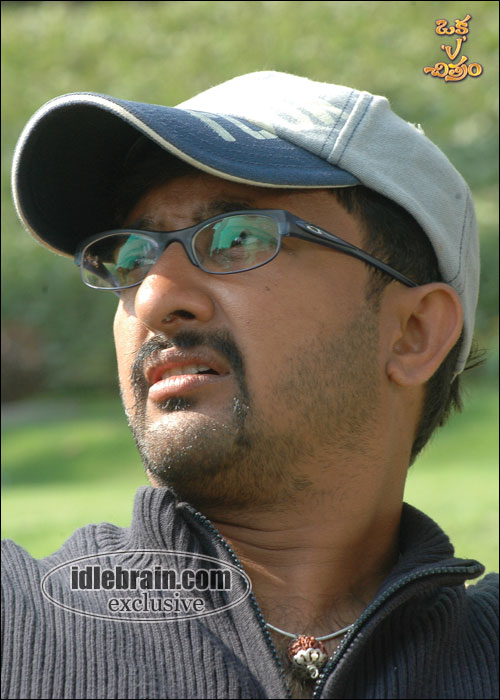 oka vichitram working stills