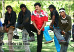 iddaru athala muddula alludu