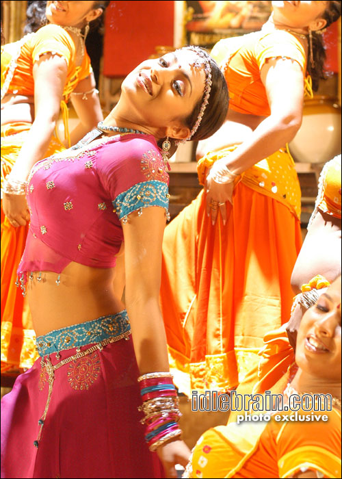 Trisha (from Allari Bullodu)