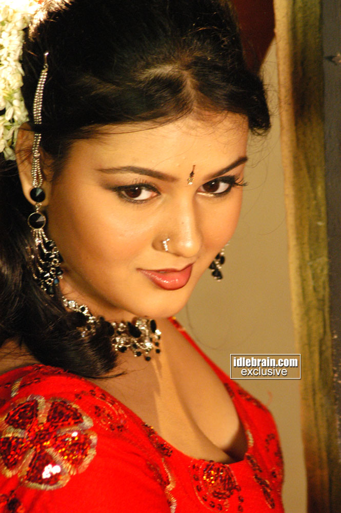 Jyothi Krishna photo gallery - Telugu cinema actress.
