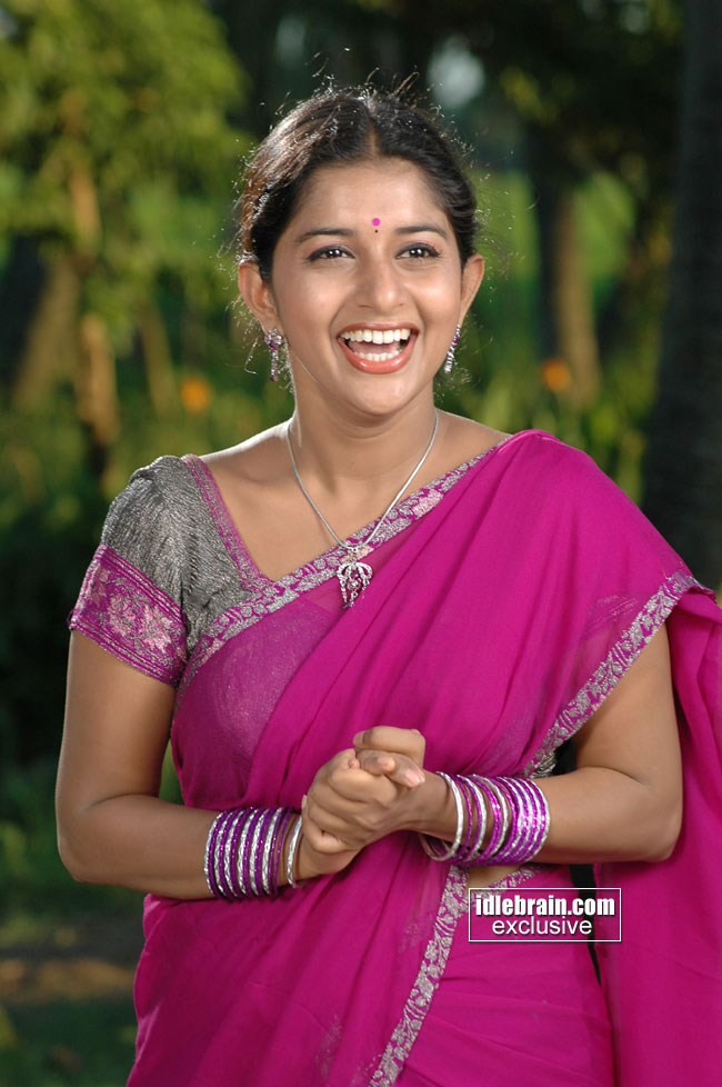 The image “http://www.idlebrain.com/movie/photogallery/meerajasmine4/images/meerajasmine-0036.jpg” cannot be displayed, because it contains errors.