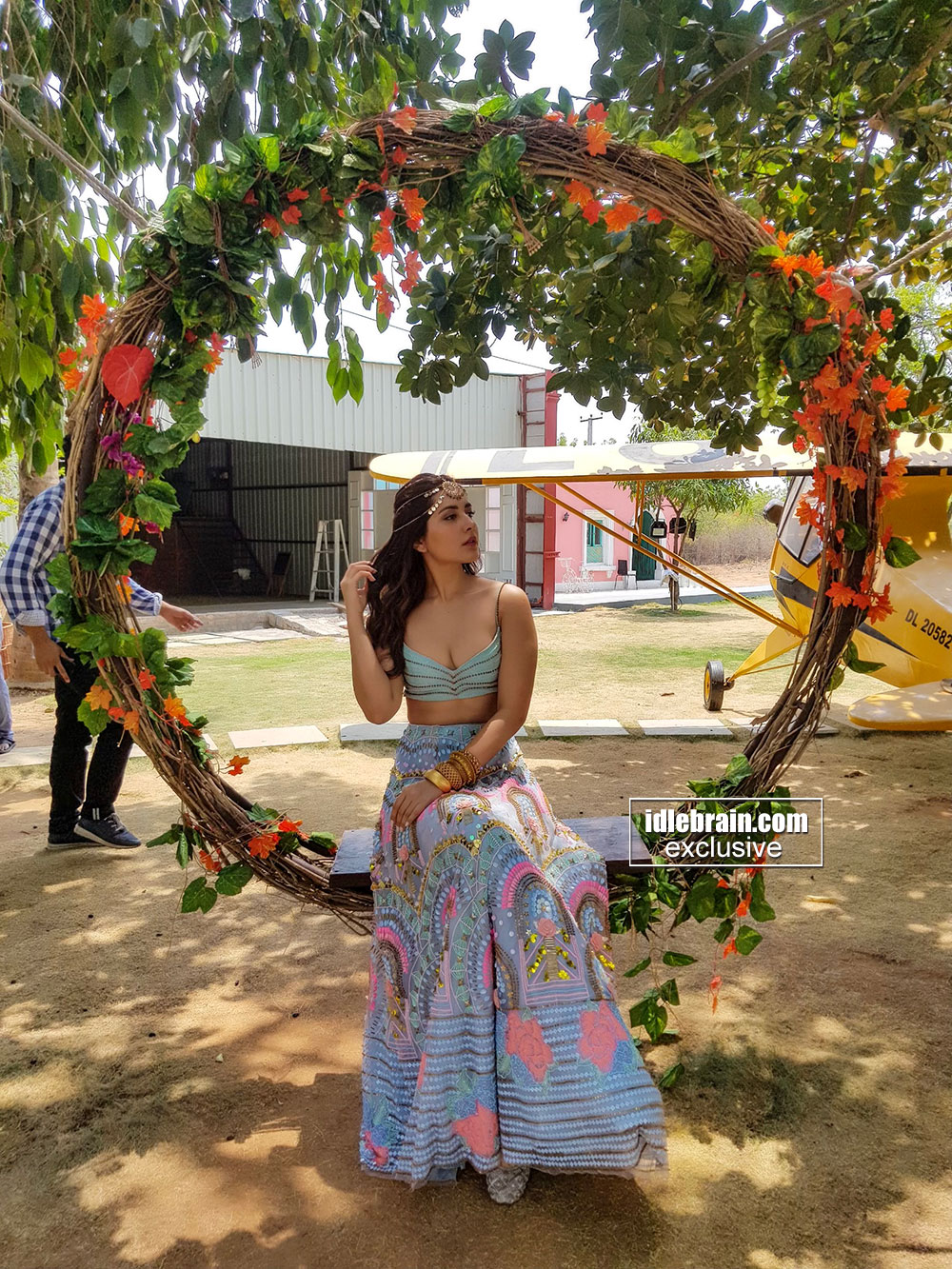 raashikhanna13.jpg