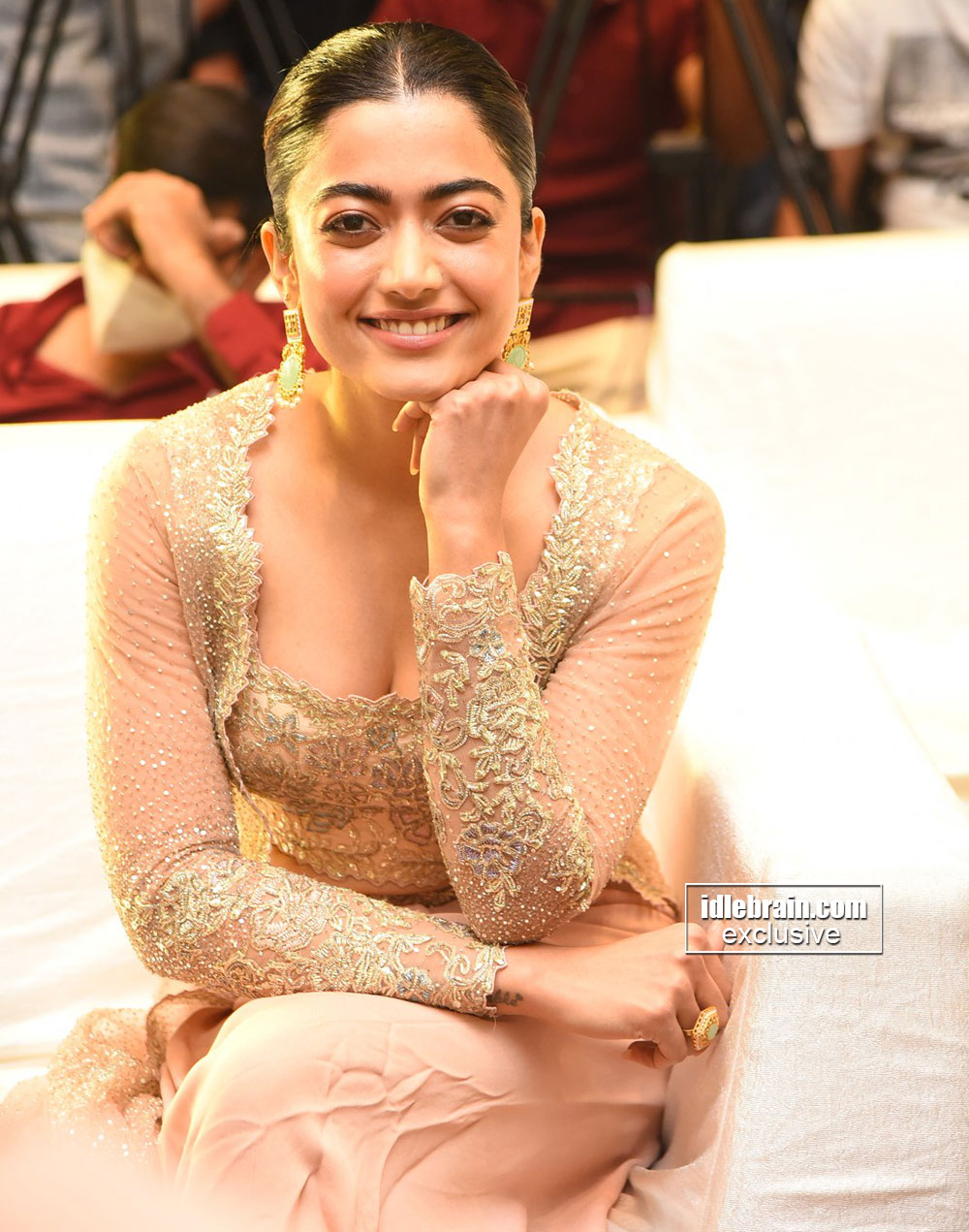rashmikamandanna21.jpg