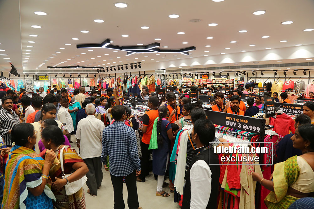 KLM fashion mall launch by Sai Dharam Tej at Rajahmundry Telugu cinema