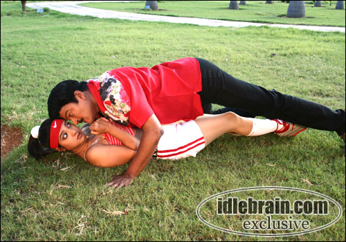 iddaru athala muddula alludu