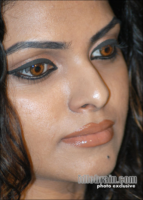 Mona Chopra