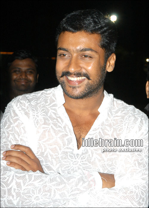 Suriya charms UAE fans at 'Singam 3' premiere | South-indian – Gulf News