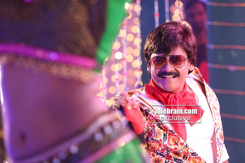 Driver Ramudu song photo gallery - Telugu cinema - Shakalaka Shankar ...
