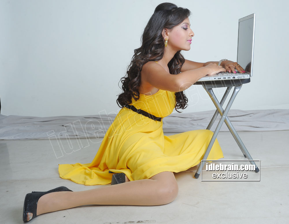 Madalasa Sharma hot sexy madalsasharma HD still 25