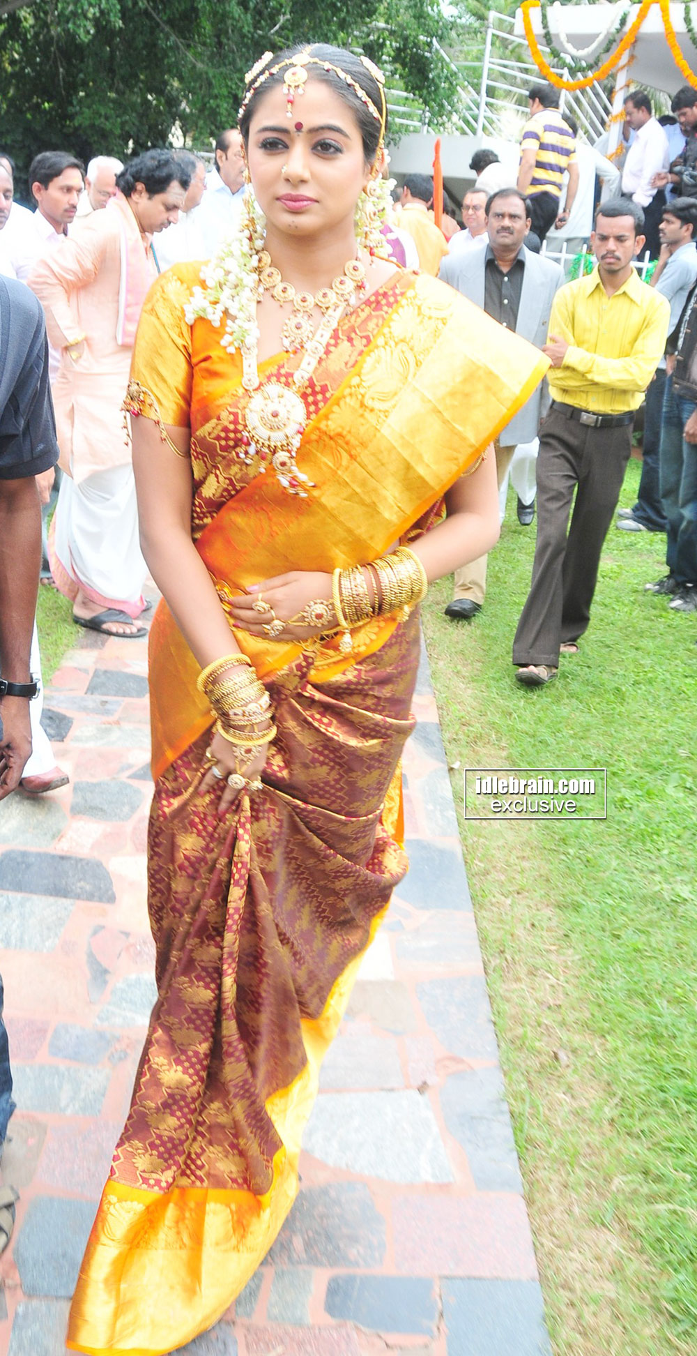Priyamani hot sexy priyamani HD still 11