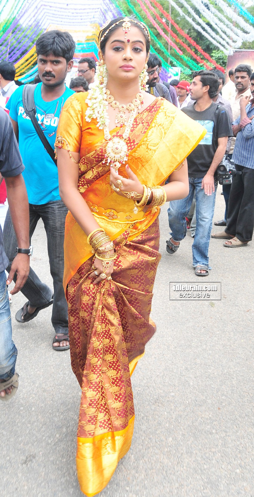 Priyamani hot sexy priyamani HD still 12