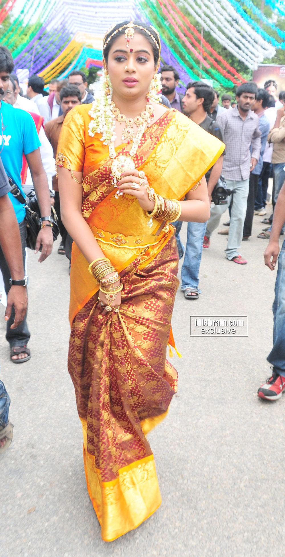 Priyamani hot sexy priyamani HD still 14
