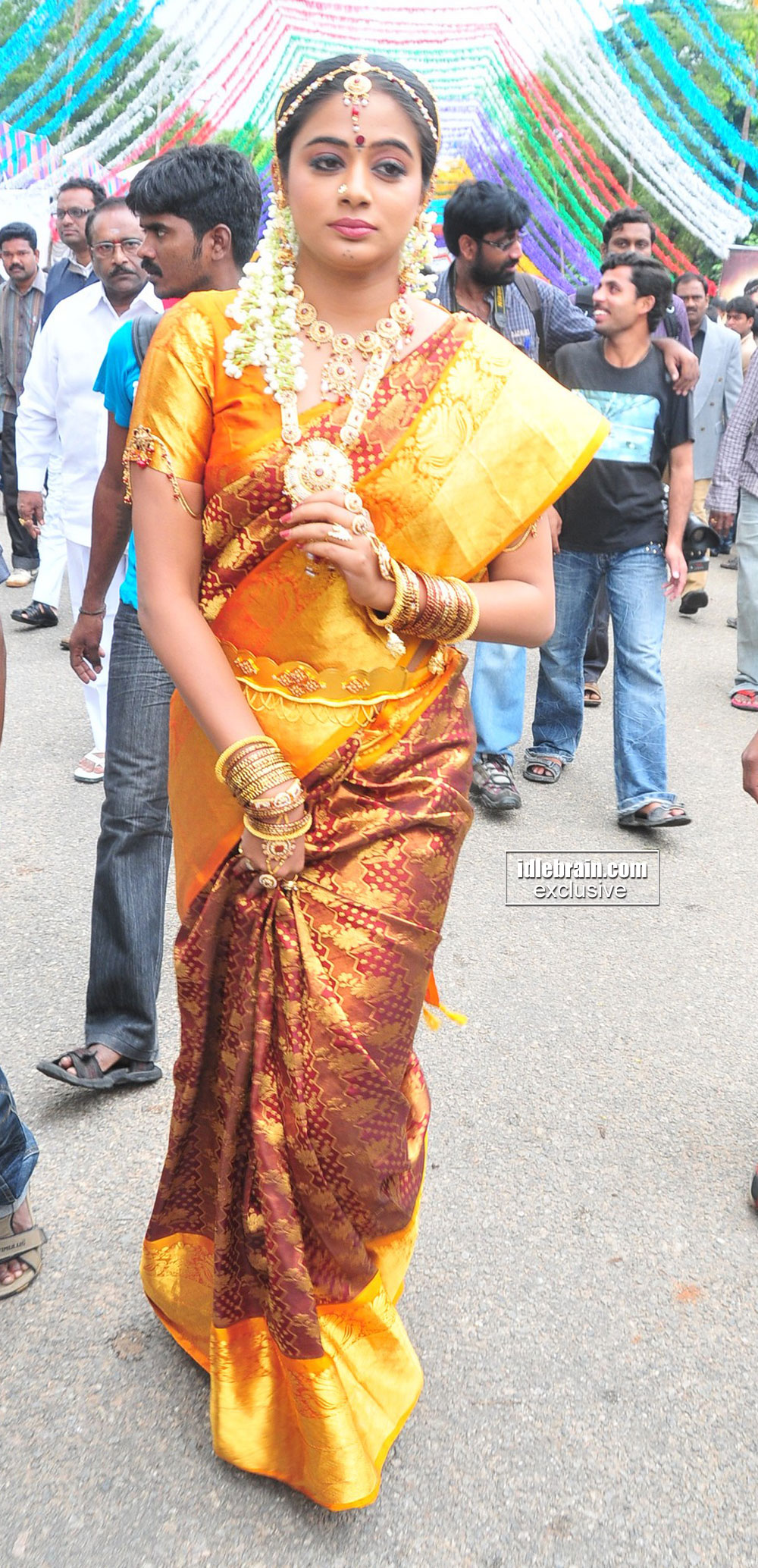 Priyamani hot sexy priyamani HD still 16