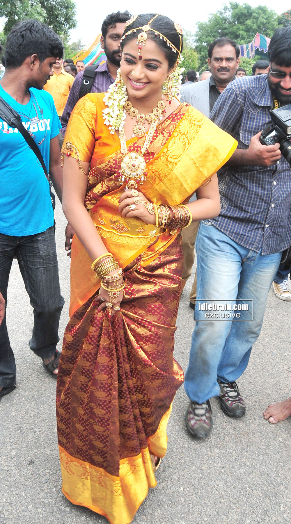Priyamani hot sexy priyamani HD still 21