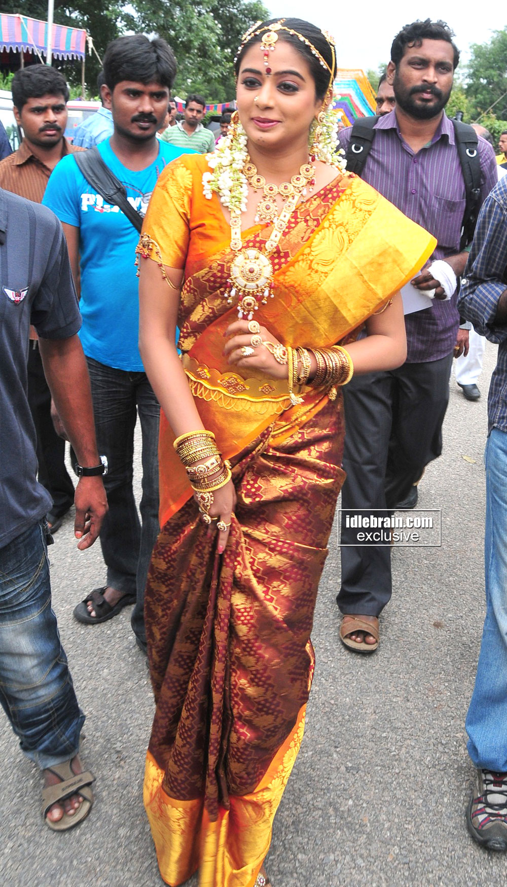 Priyamani hot sexy priyamani HD still 22