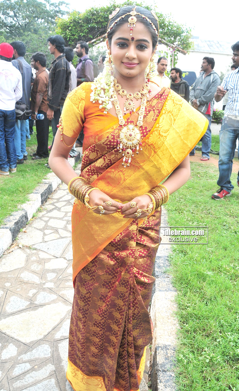 Priyamani hot sexy priyamani HD still 3