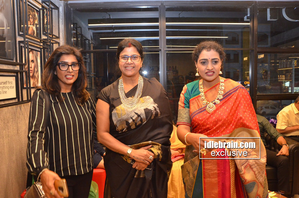 Salon Hair Crush launch - Telugu cinema